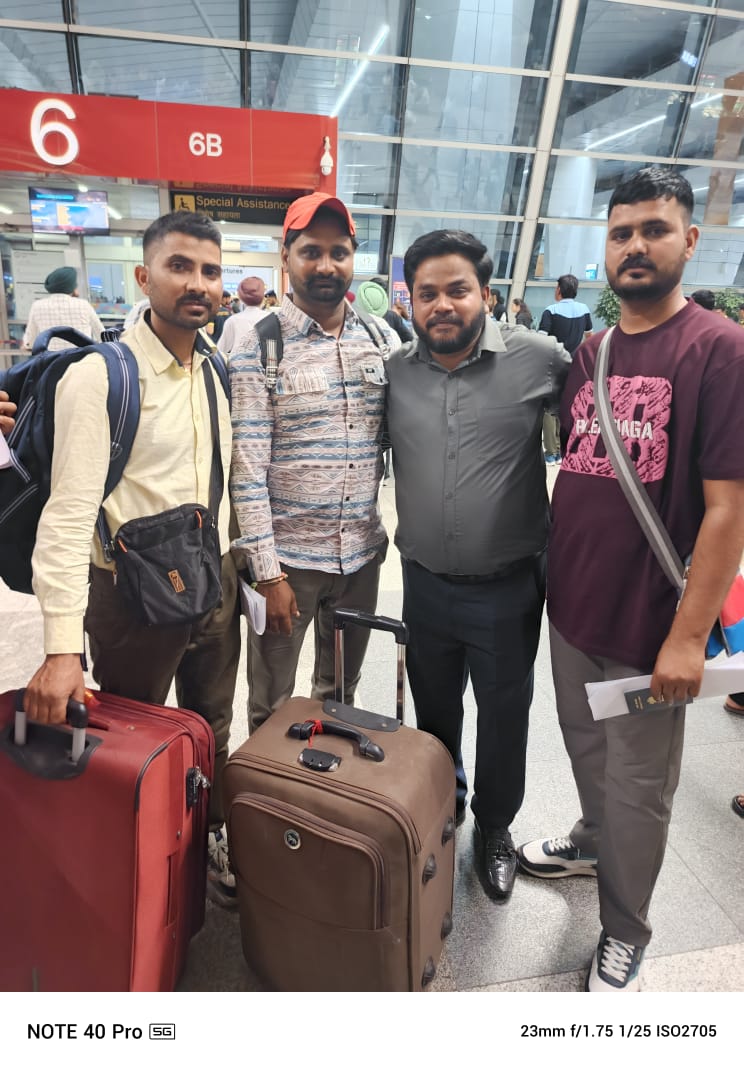 Why Us? WhatsApp Image 2025-11-04 at 13.42.34_4c108aa6